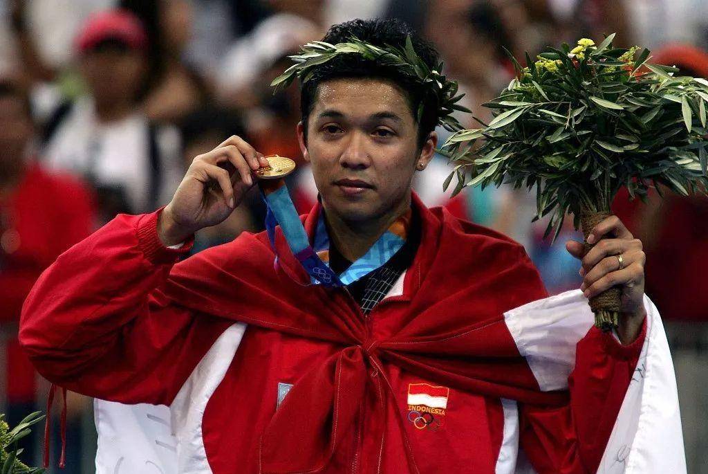 米兰APP下载-中国羽毛球队血洗英格兰羽毛球队，陶菲克完成帽子戏法的简单介绍