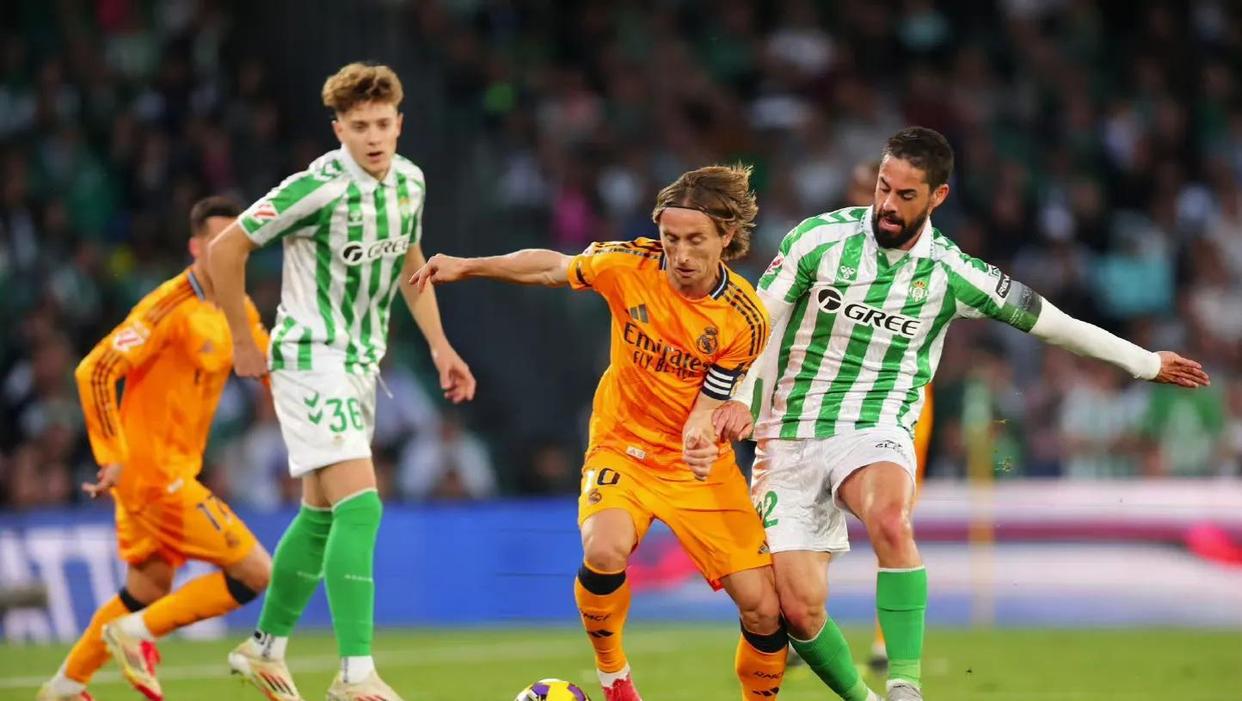 关于皇马主帅战术风格备受争议,球队成绩起伏不定的信息 关于皇马主帅战术风格备受争议,球队成绩起伏不定的信息