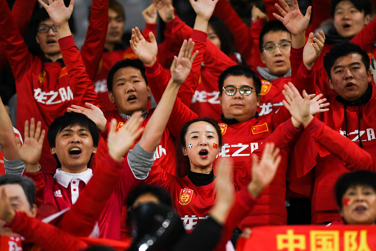 雄心勃勃！中国女足迎接挑战！