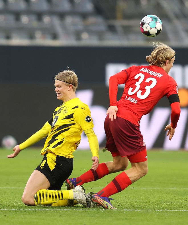 关于斯图加特逆转战胜对手，积分榜上升的信息