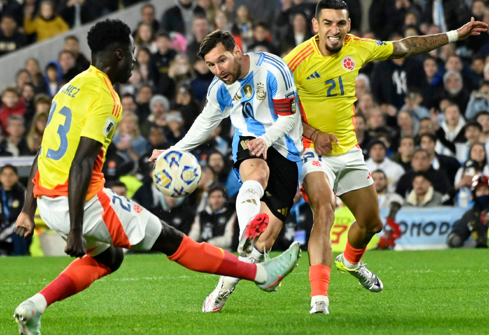 亚眠客场击败摩纳哥，取得惊人胜利