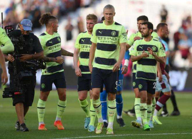 关于荷兰碾压瑞士,哈兰德高光表现的信息 关于荷兰碾压瑞士,哈兰德高光表现的信息