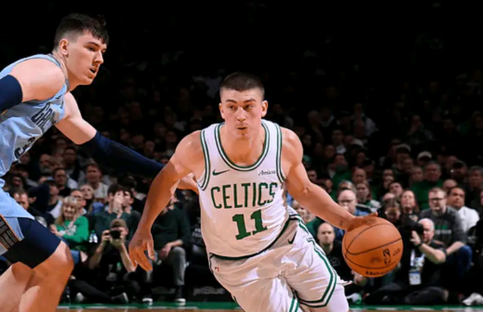 米兰体育官方网站-马刺逆转灰熊，莫兰特带队取胜的简单介绍