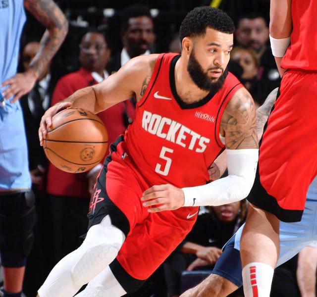 ac米兰下载-关于勇士完胜独行侠，莫兰特状态火热的信息